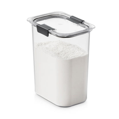 Rubbermaid Brilliance BPA-Free Food Storage Containers with Lids Airtight Kitchen and Pantry Organization Set Includes 3 Containers and Scoops Clear 16 cups